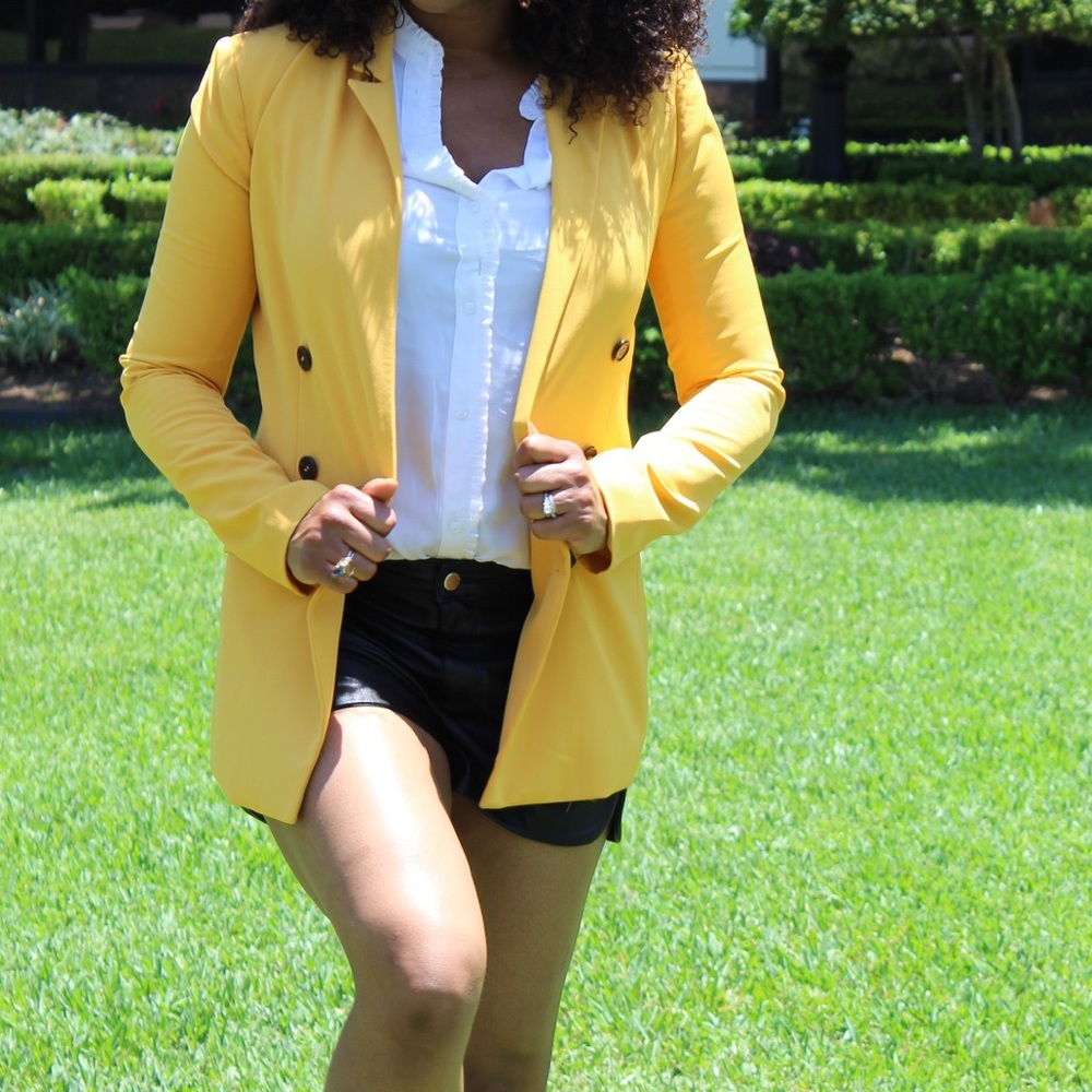 Yellow blazer